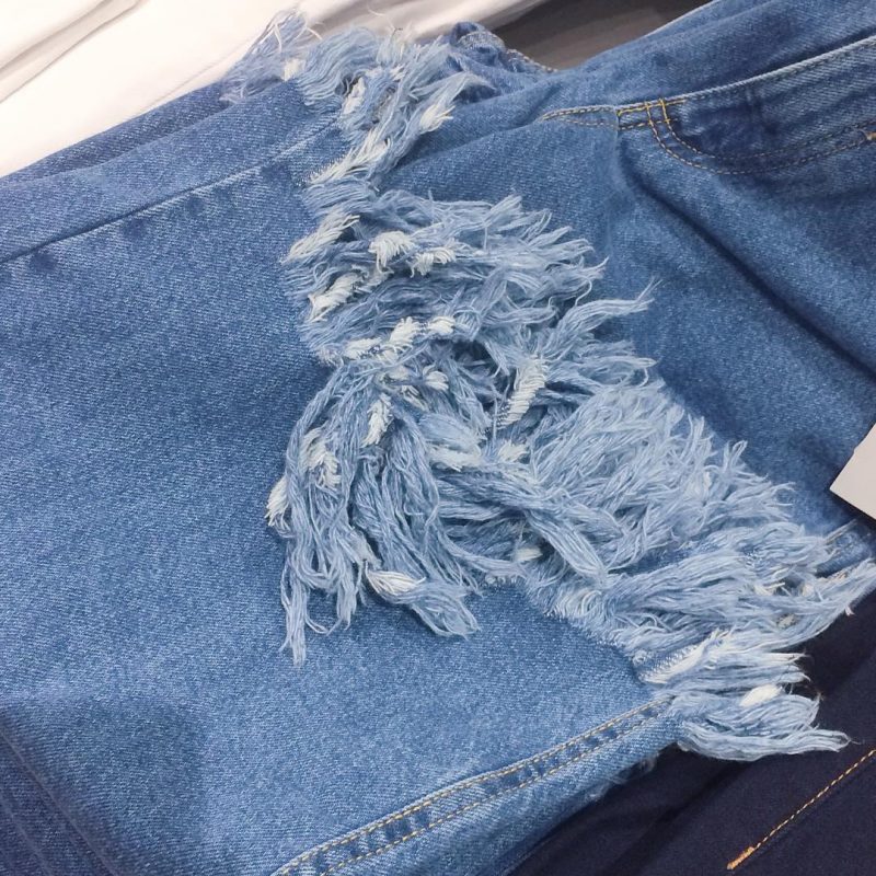 DIY frayed jeans