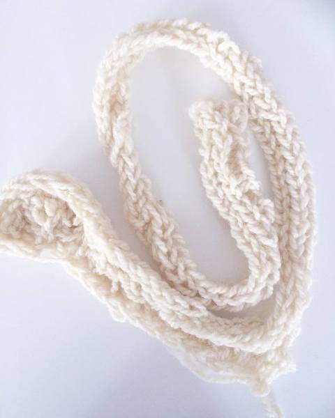 Learn How to Knit Without Needles