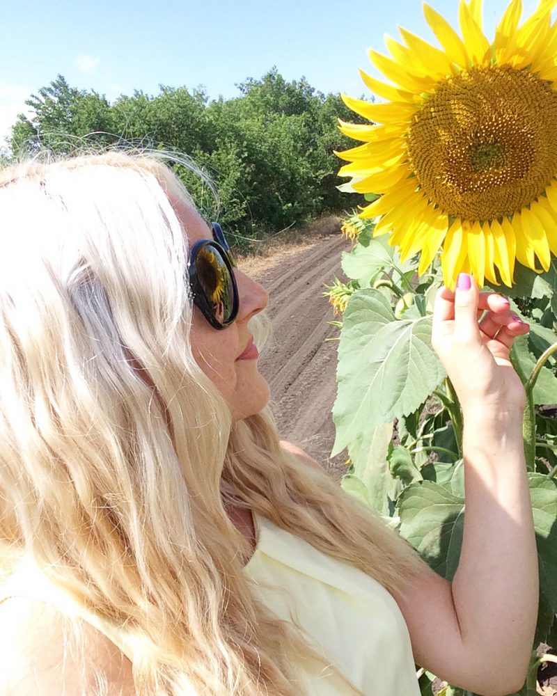 What I Wore When I Went to the Sunflower Fields