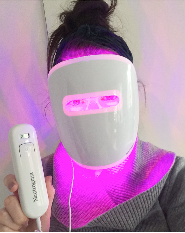 Review of Neutrogena Light Therapy Acne Mask