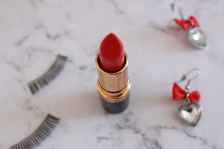 AUDREY HEPBURN VIBES – The Gold Lipstick fashion blog