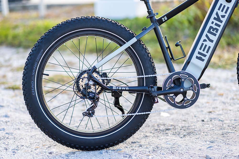 close-up-view-of-heybike-brawn-ebike