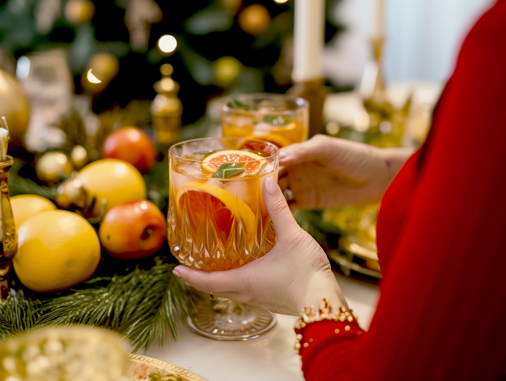 Christmas Brunch Cocktails: Delightful Sips for a Festive Morning Gathering | DIGIBUDDHA