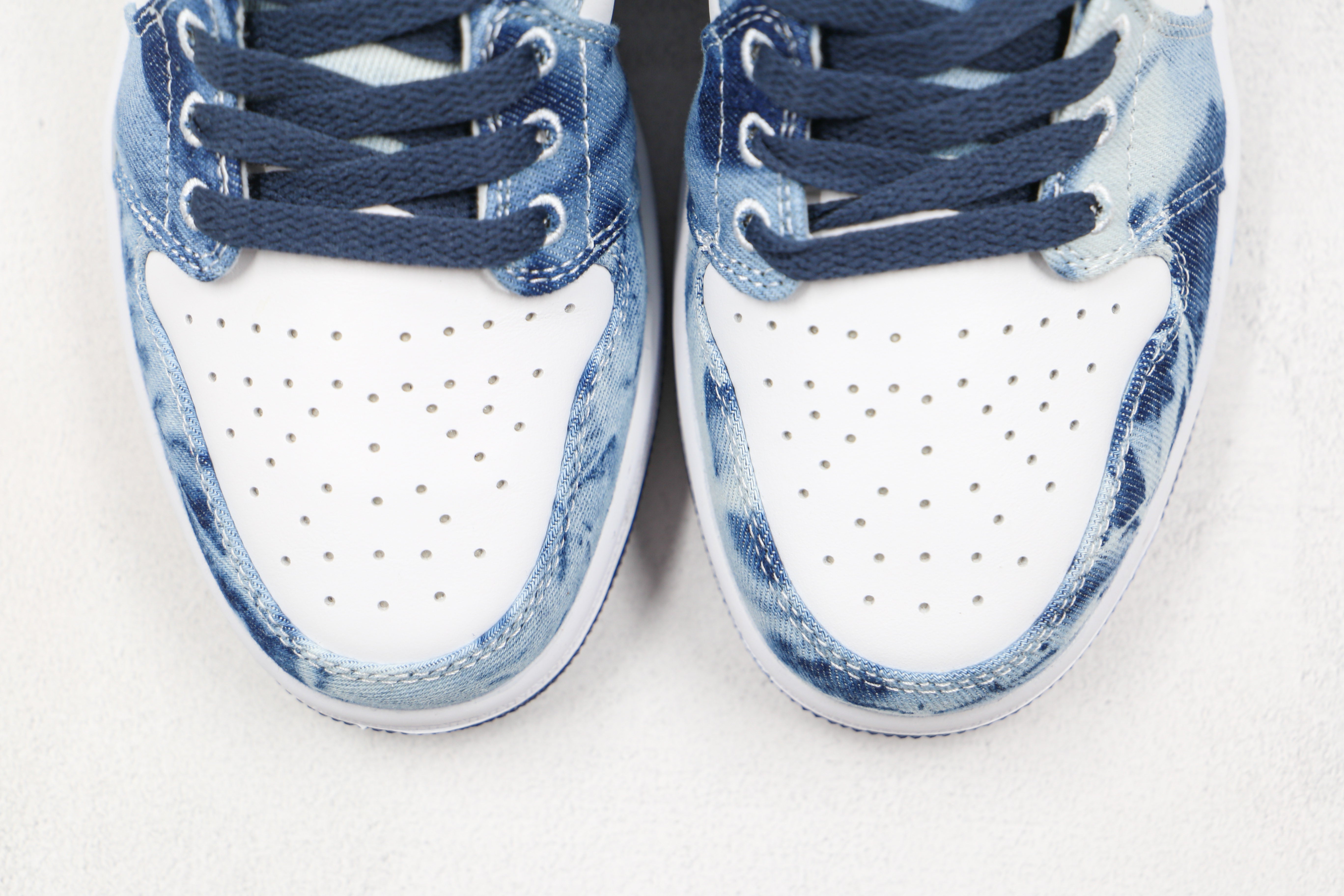 Jordan 1 Low Washed Denim CZ8455-100 Sneakers