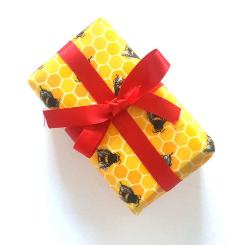 Bienenwachspapier als Geschenkverpackung