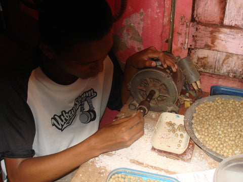 making acai beads