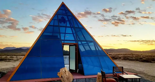 pyramid glass tent