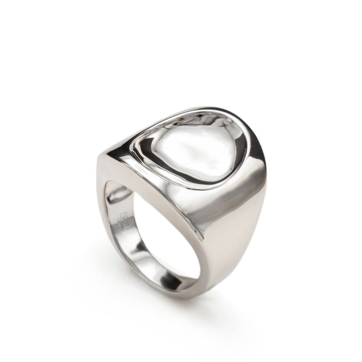 Sunken signet style design ring - LINEARGENT