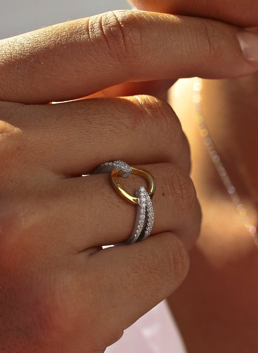 Ring - Bicolor rings circular design with zircons on the sides