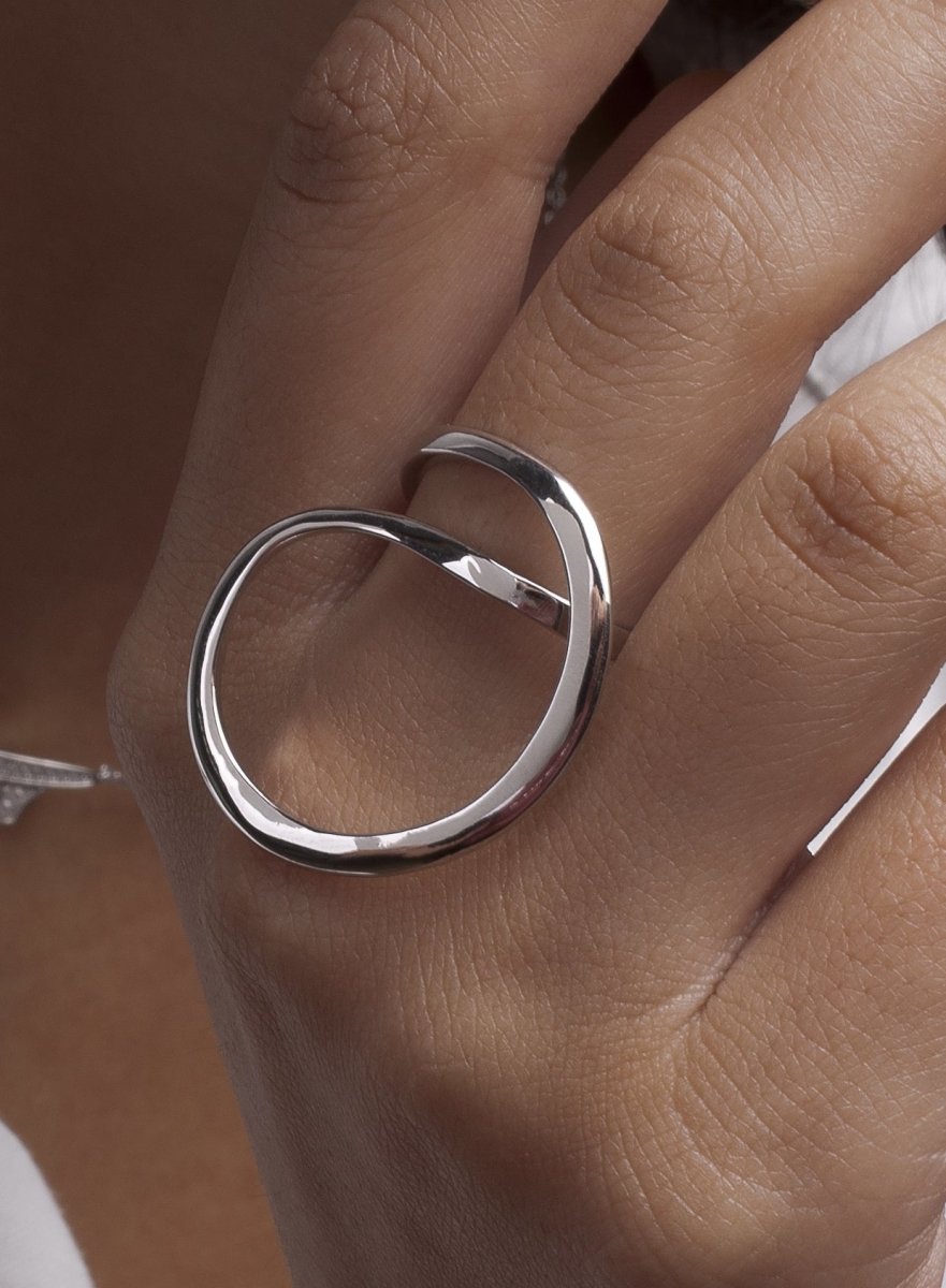 Ring - Circular interlocking design rings