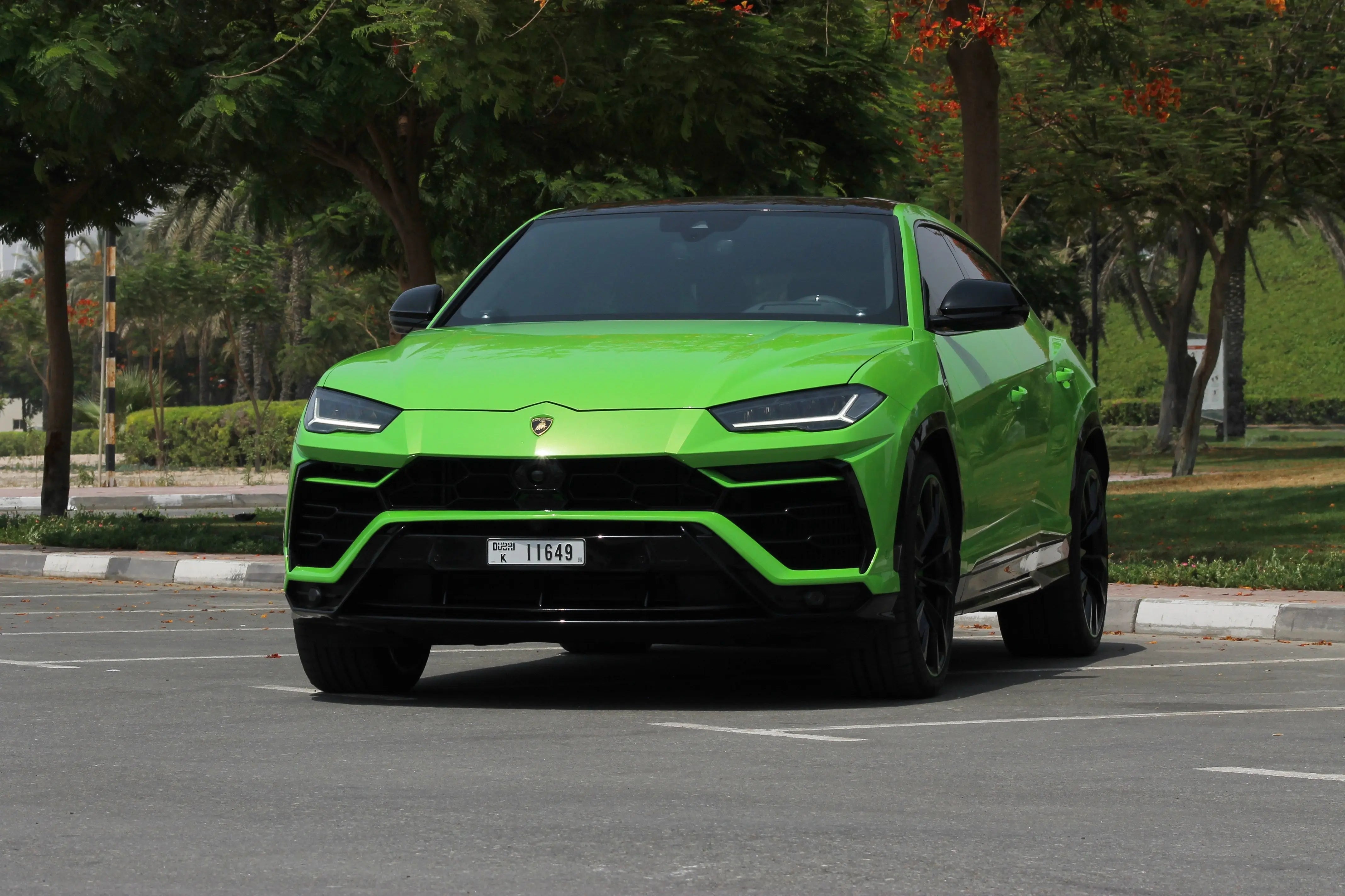 Top-10-Tips-for-Renting-a-Lamborghini-Urus-in-Dubai Golden Key Rent Car LLC