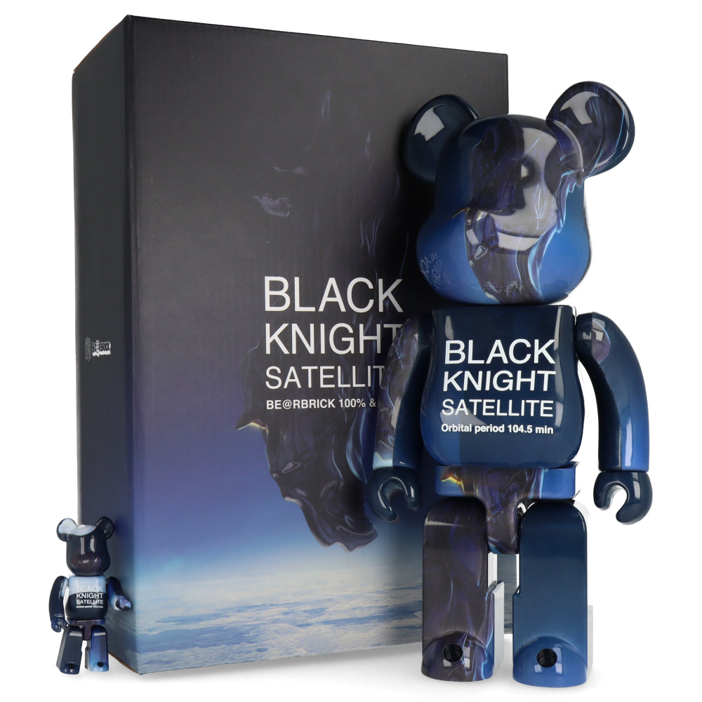 400 % + 100 % Bearbrick Black Knight Satellite – Artoyz