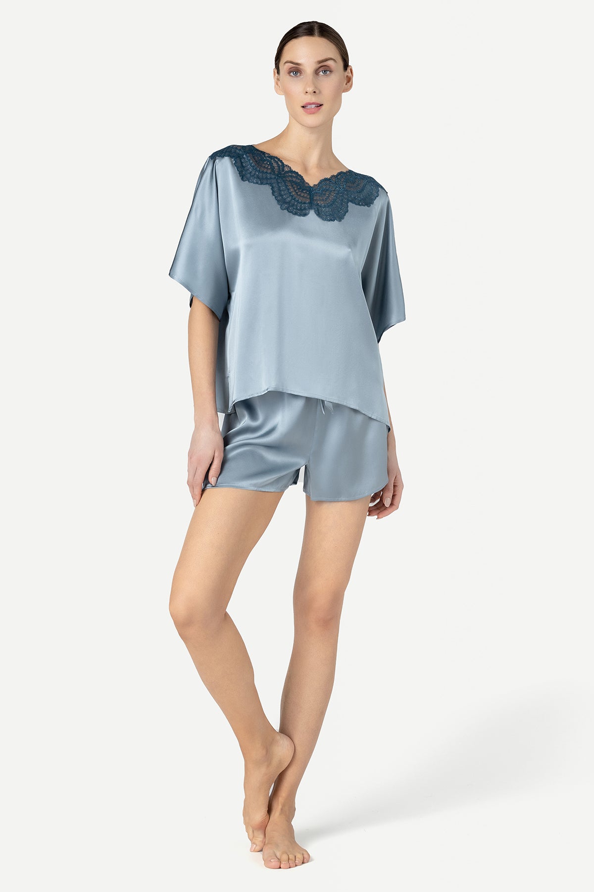 Alice Feminine Lounge Silk T-shirt Set