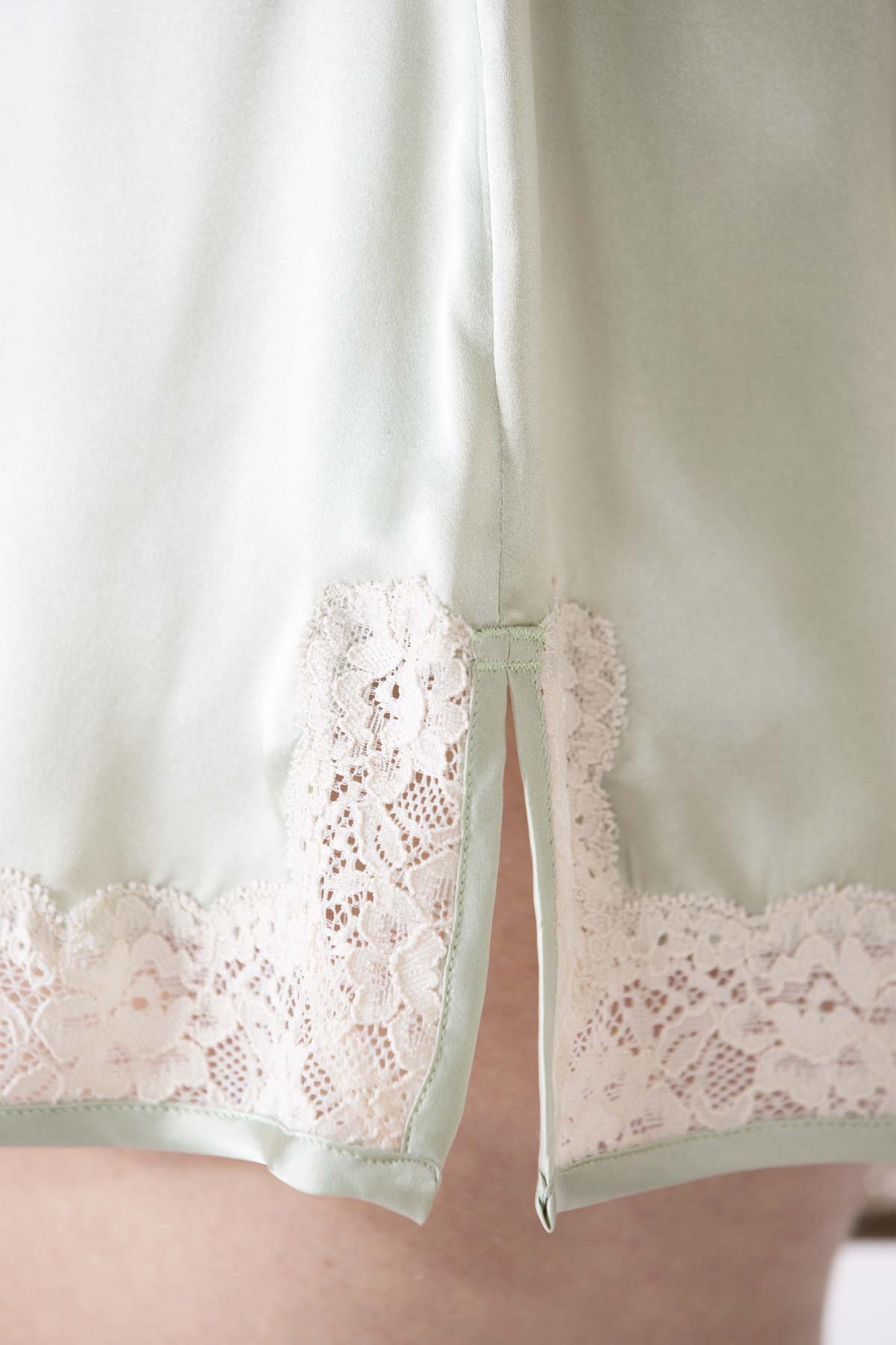 Gardenia Lace Trim Silk Tap Pant