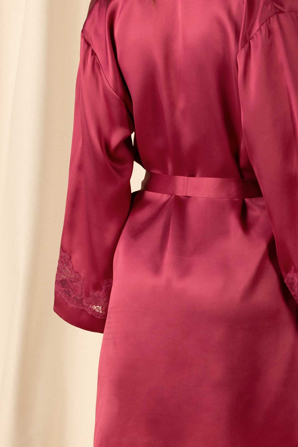 Morgan Iconic Short Silk Robe