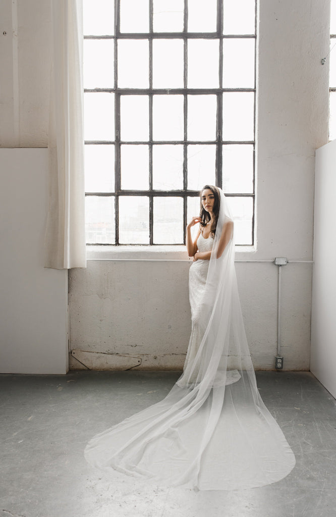 Daphne Newman Silk Tulle Drop Wedding Veil – Daphne Newman Design