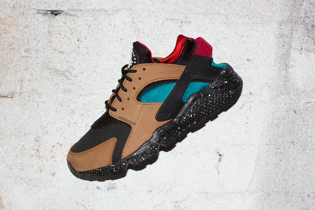 NIKE AIR HUARACHE Premier