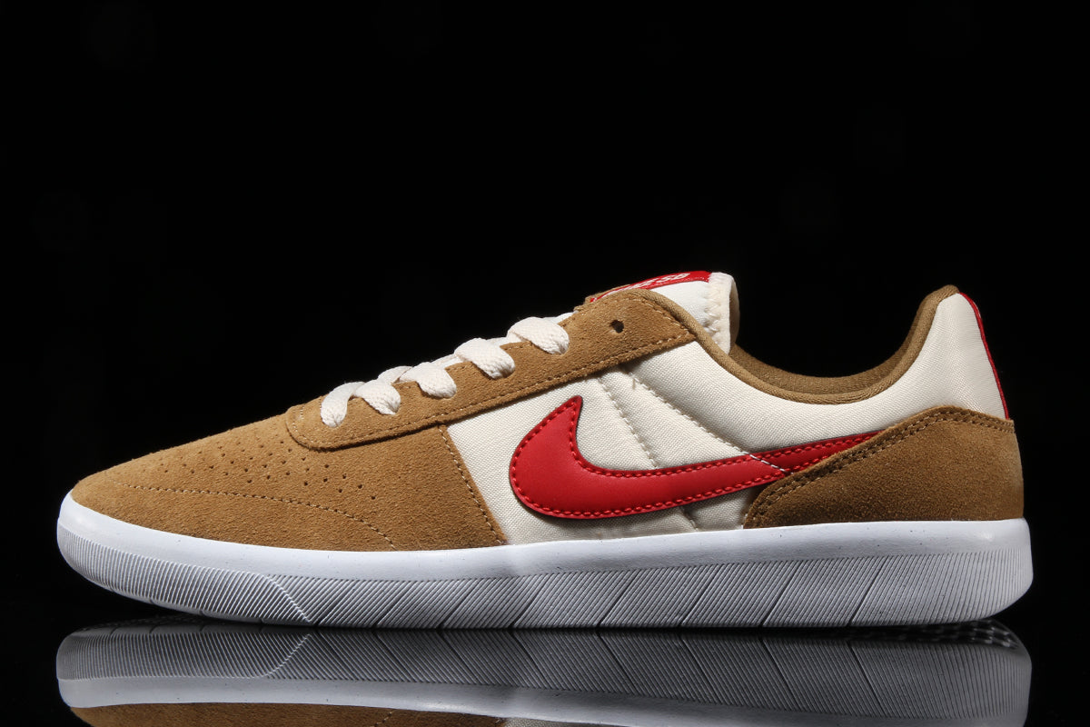 nike sb team classic beige red