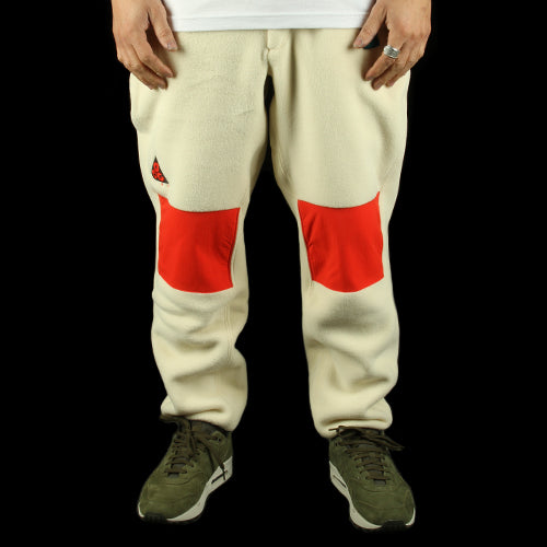 nike acg sherpa fleece pants