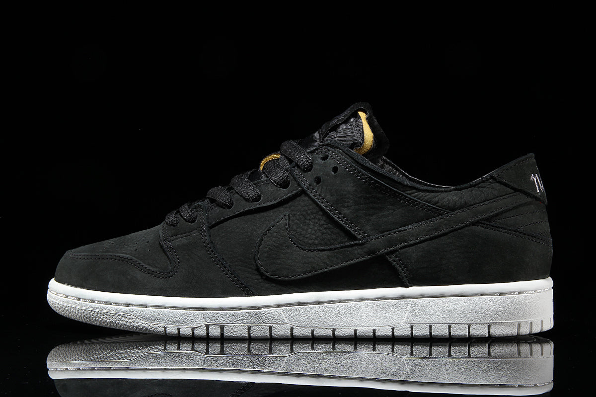 nike sb dunk low deconstructed