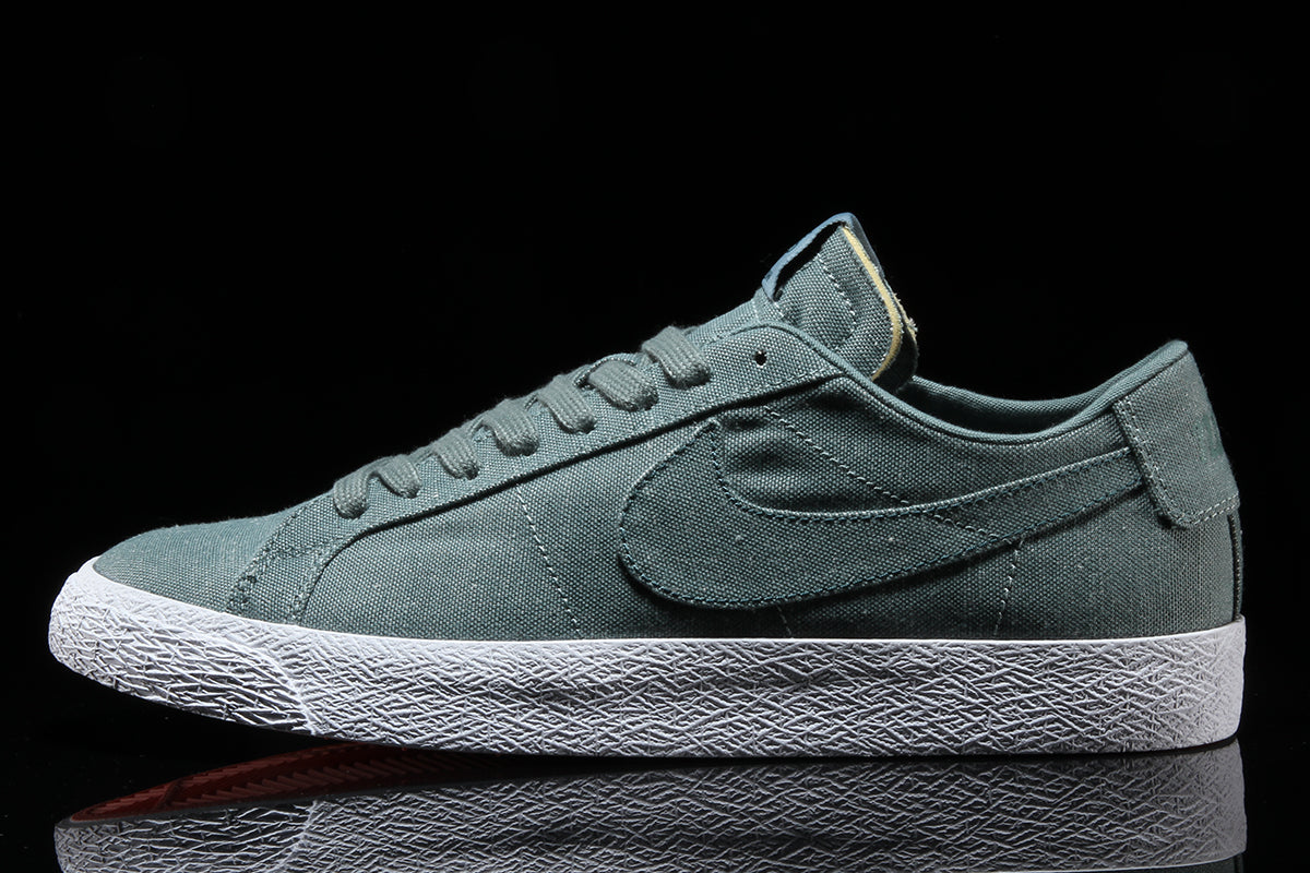 nike sb zoom blazer low canvas deconstructed