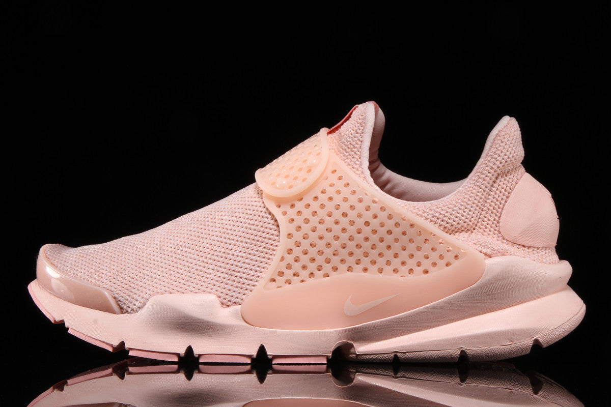 sock dart pink