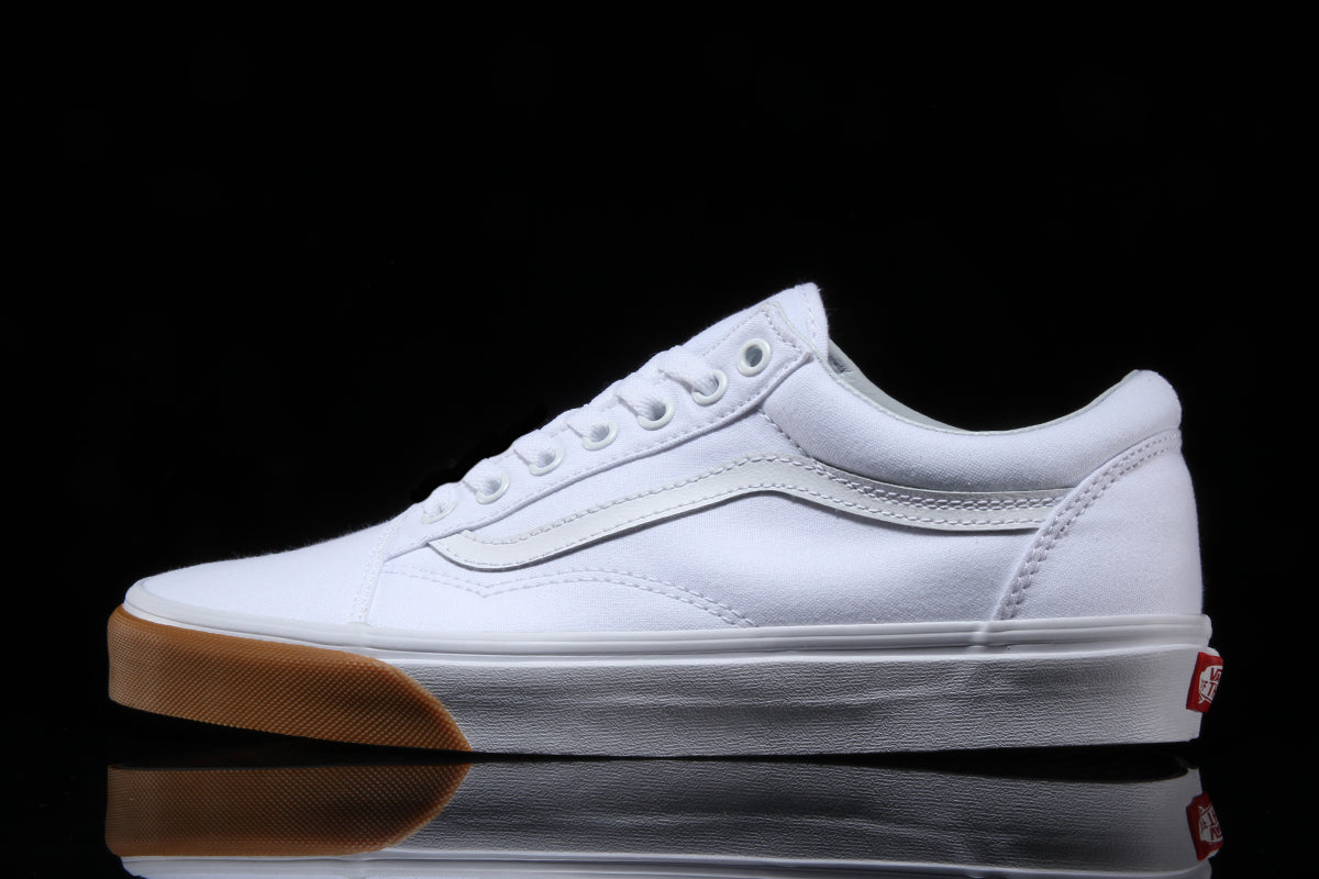 vans gum bumper old skool white