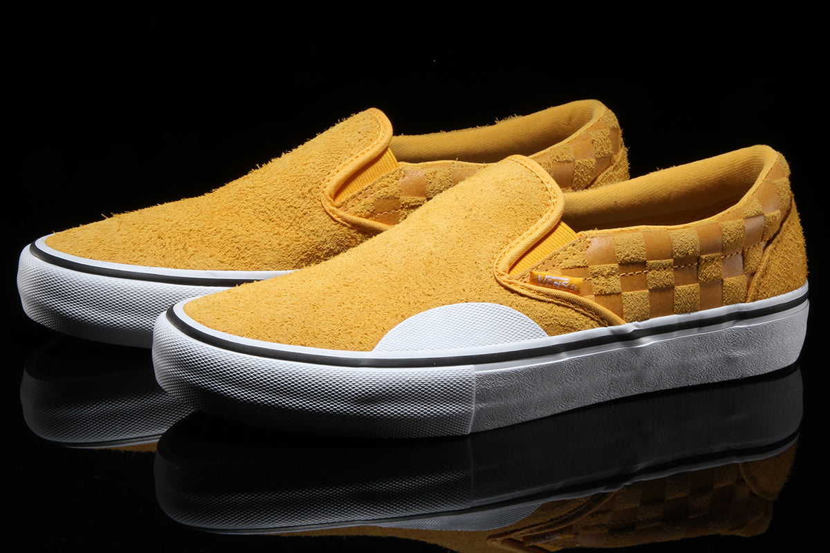 vans slip on pro hairy suede banana