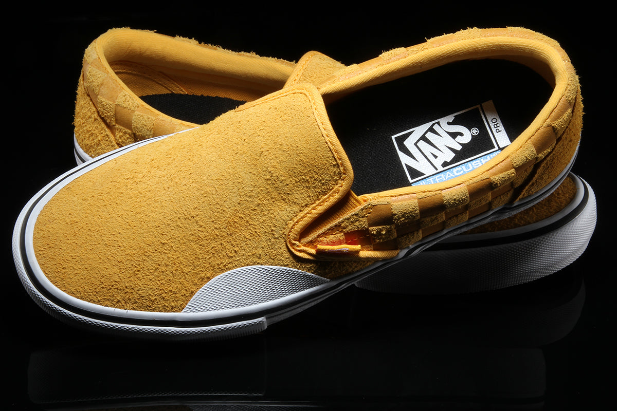 vans slip on pro hairy suede banana