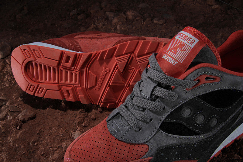 saucony life on mars