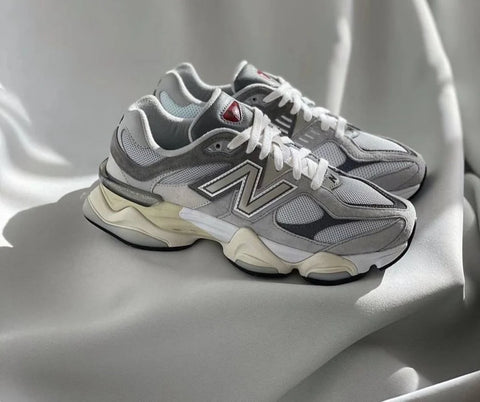 New Balance 9060 Grau