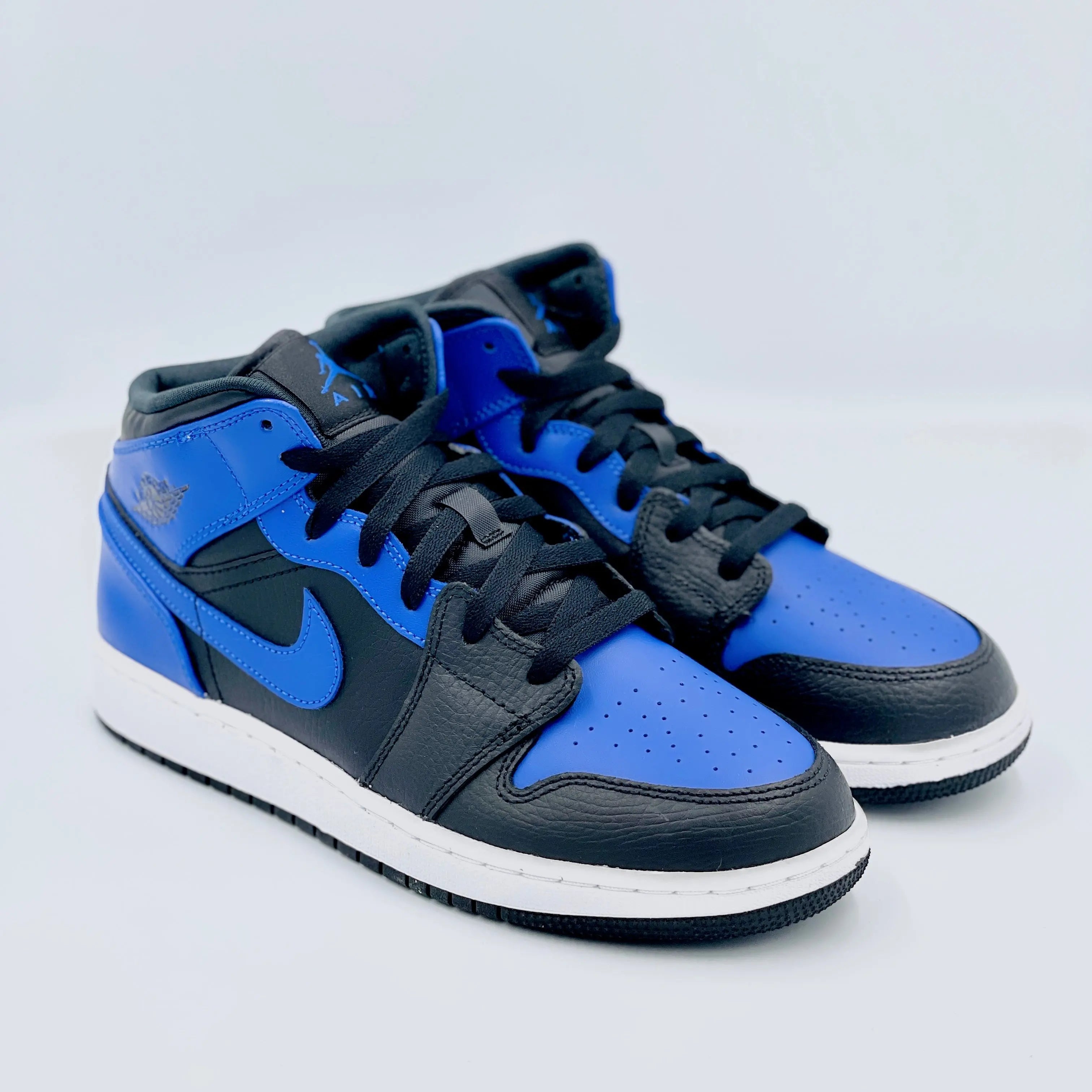 Air Jordan 1 Retro High Hyper Royal - SA Sneakers