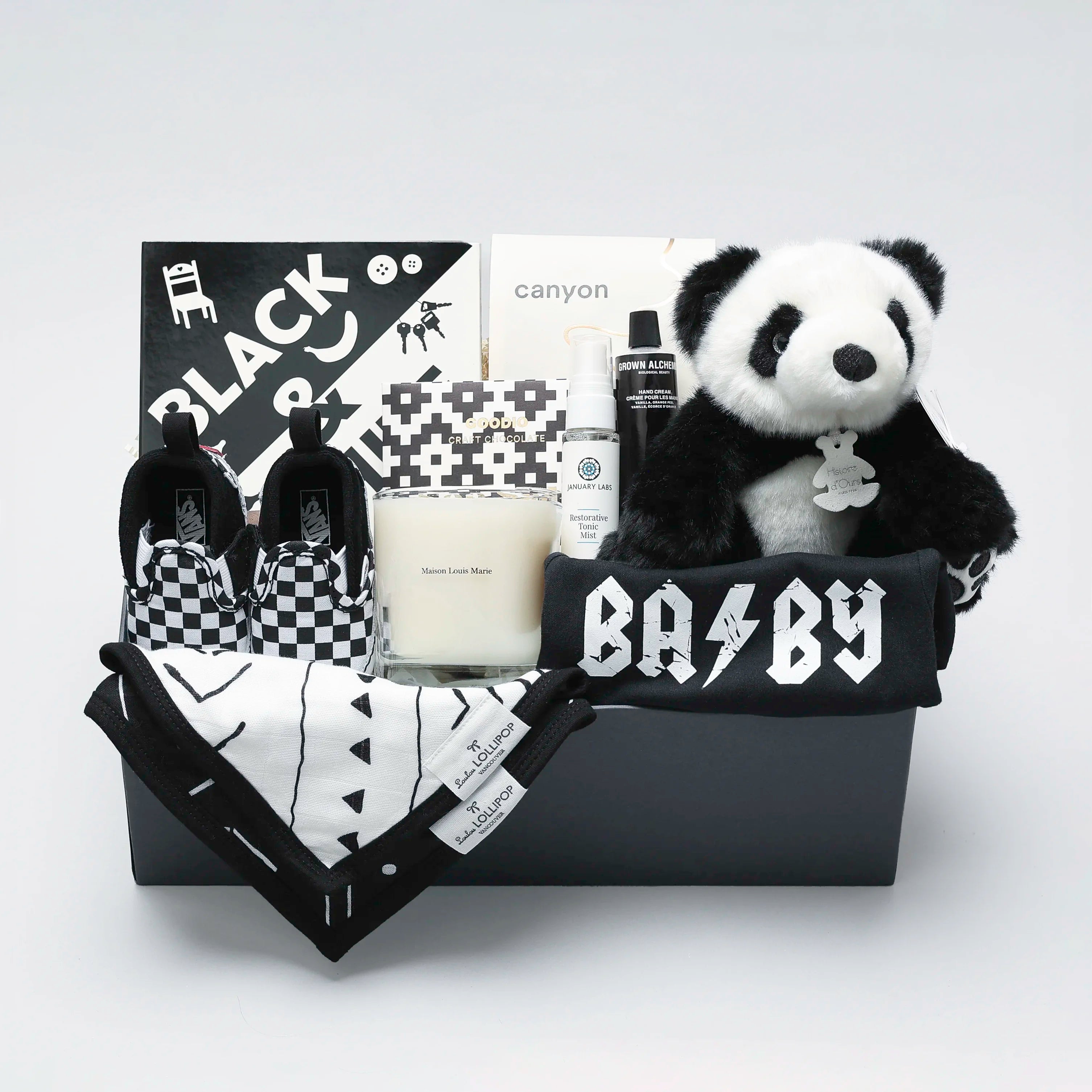 home-shop-main-black-bw-baby-giftbox-1914.webp__PID:5a4cce2e-edb8-4309-ad88-d73d24b01d1a