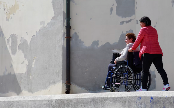 屏東哪裡可以租輪椅？二手輪椅租借推薦及老人輪椅補助申請流程＆價格