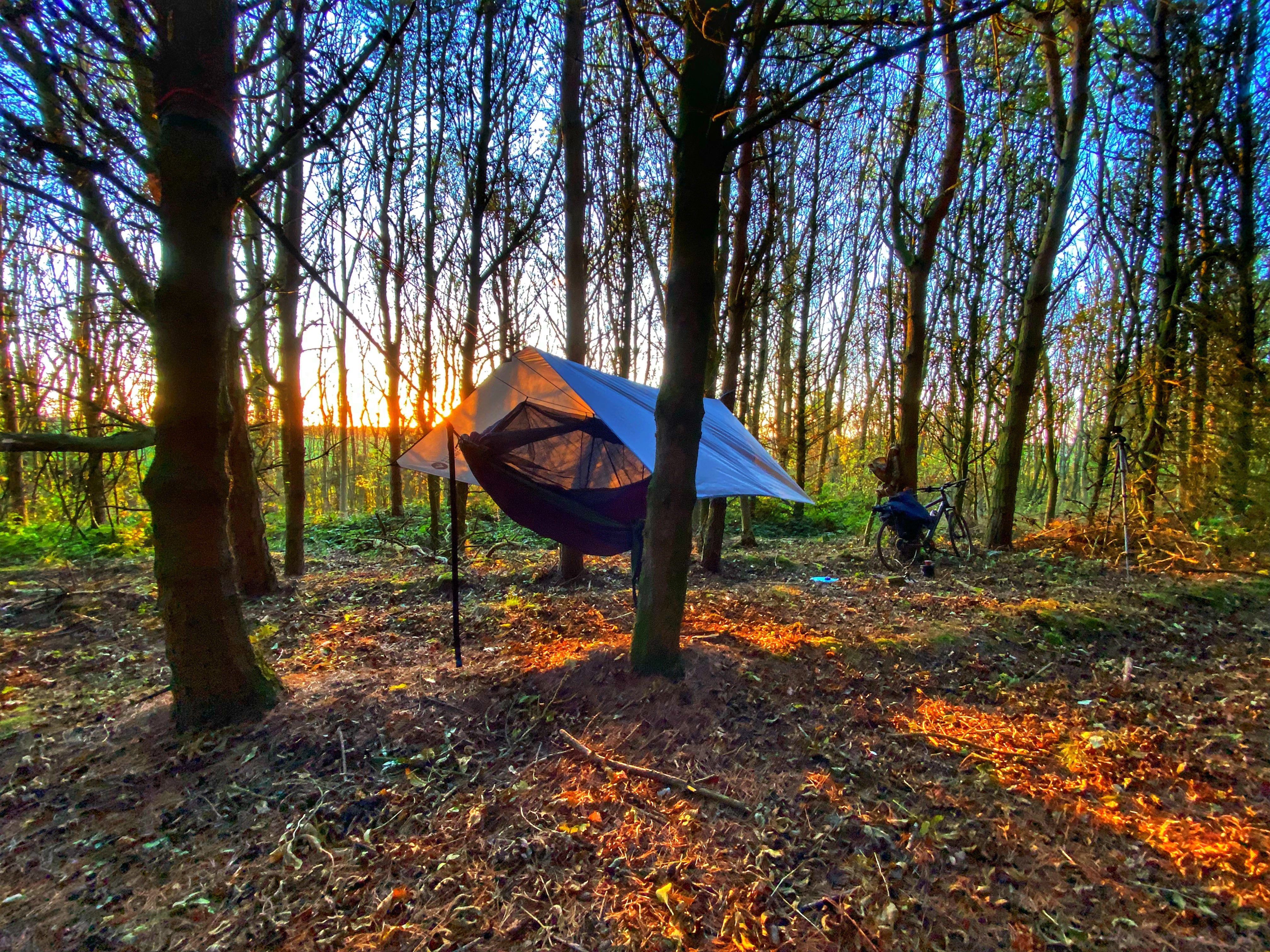 Sunyear Camping Hammock with Net & Sunyear Hammock Rain Fly Tent Tarp  Provides Effective Protection Against Rain