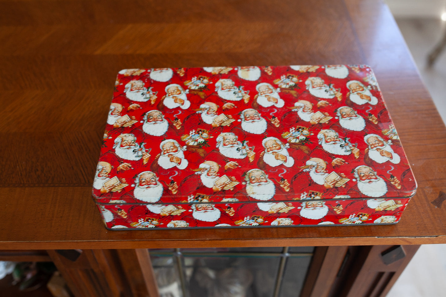 Vintage Christmas Tin Box- santa, Christmas Santa tin - Vintage Gift Box Christmas
