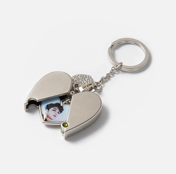 NCT127 LoveLove Keyring