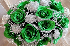 color green meaning roses