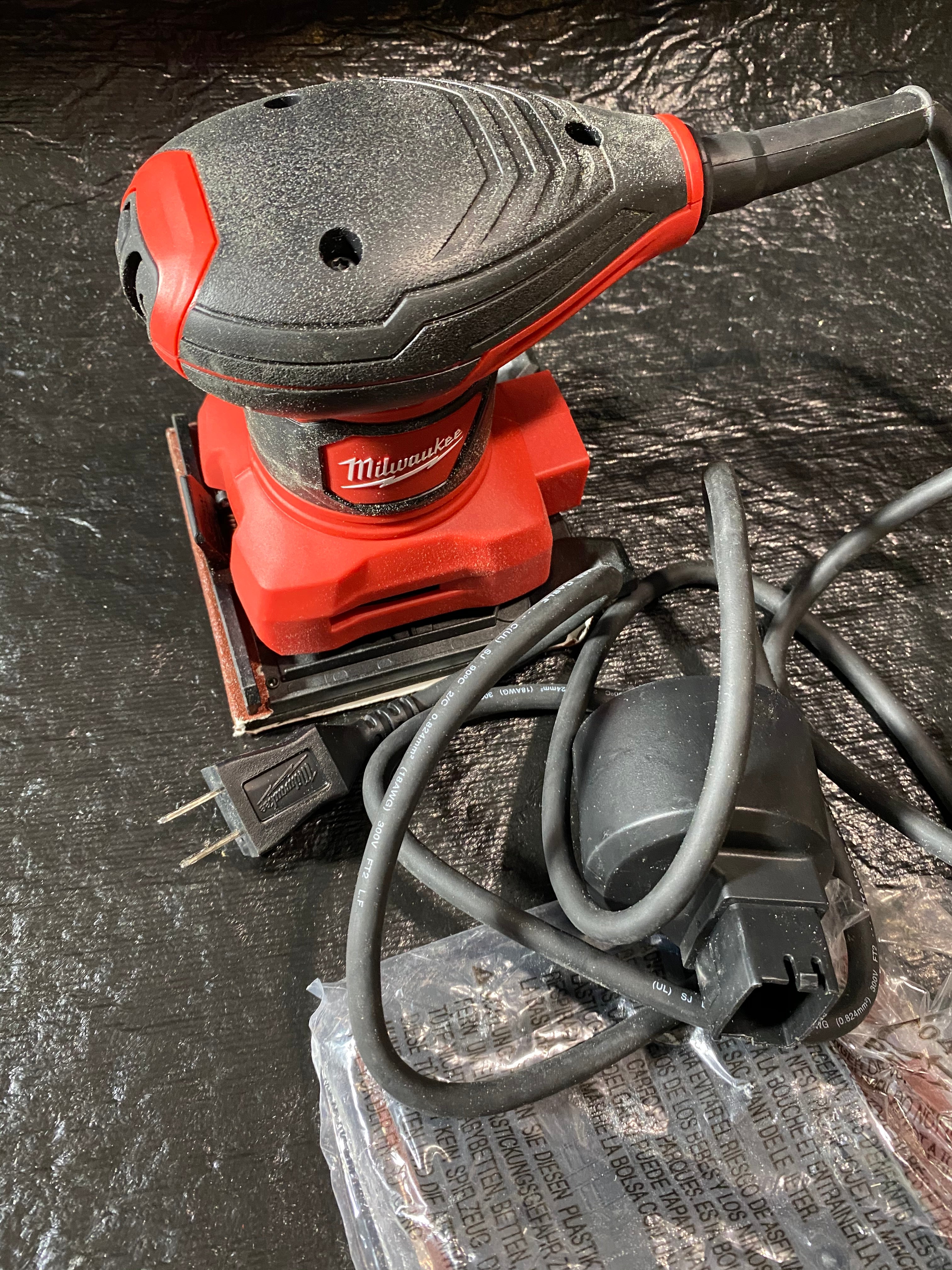 Milwaukee 6033-21 Amp 1/4 Sheet Orbital 14,000 OBM Compact Palm Sander  with Dust Canister (2 Sheets of Sandpaper Included)