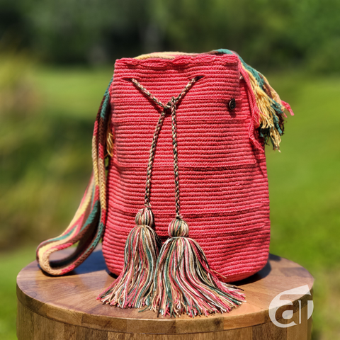  Best-Seller Classic WAYUU Bag, Original Crochet Crossbody,  Handmade Colombian Bucket Bag, Ethical Purse, Artisanmade. (Dama) :  Handmade Products