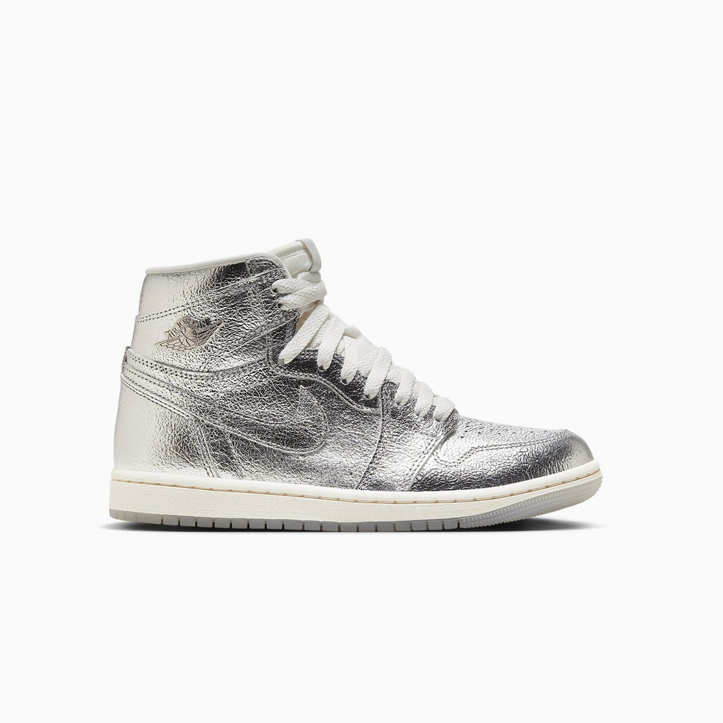 Air Jordan 1 Retro High OG Chrome