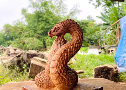 snake-sculpture-wood-carving-statue-art