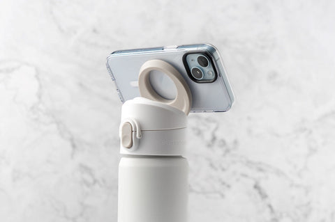 AquaStand MagSafe Water Bottle