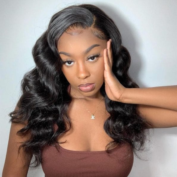 13x4 lace front wig vs 5x5