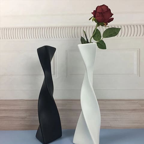 Vase artisanal original torsadé noir ou blanc en céramique Vase Cute