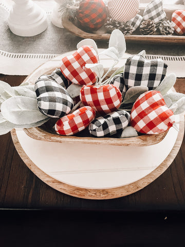 Heart dough bowl decor 