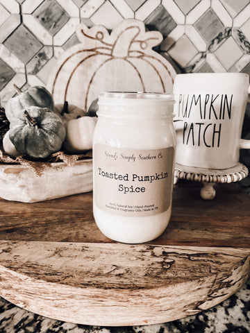 Pumpkin spice fall candle scent 