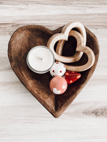 Wooden heart dough bowl with Valentines decorations diy 