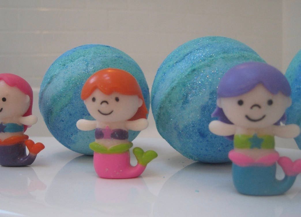 Mermaid Bath Bomb with Toy Inside - Berwyn Betty's Bath & Body Shop