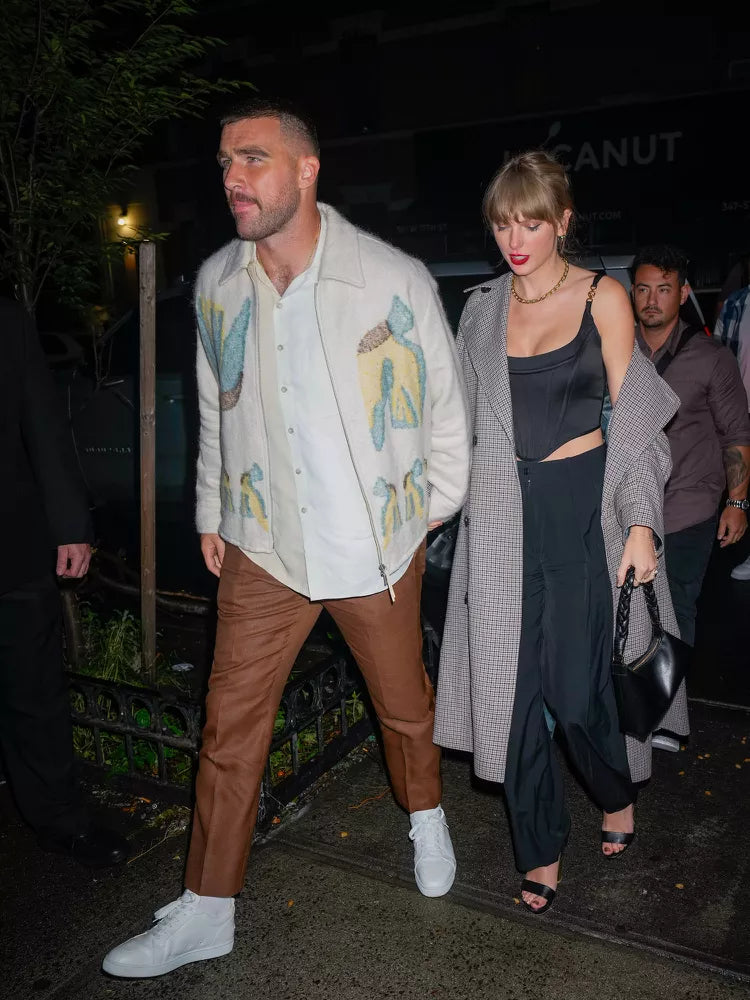 Taylor Swift & Hailey Bieber Keep Wearing These Under-$400 Bags